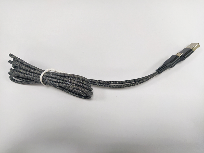 魚絲編織Type-A to micro數(shù)據(jù)線，microUSB數(shù)據(jù)線定制廠家